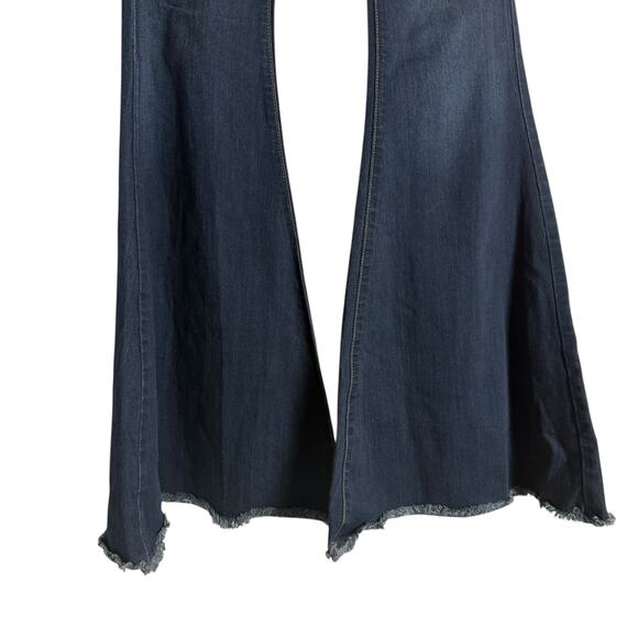 Free People Retro Bell Bottom Flare Leg Mid Rise Denim Blue Jeans Size 26 - Picture 5 of 8